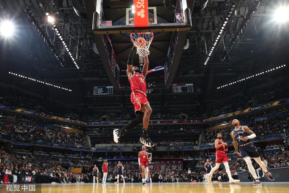 出身于一个 出身于一个