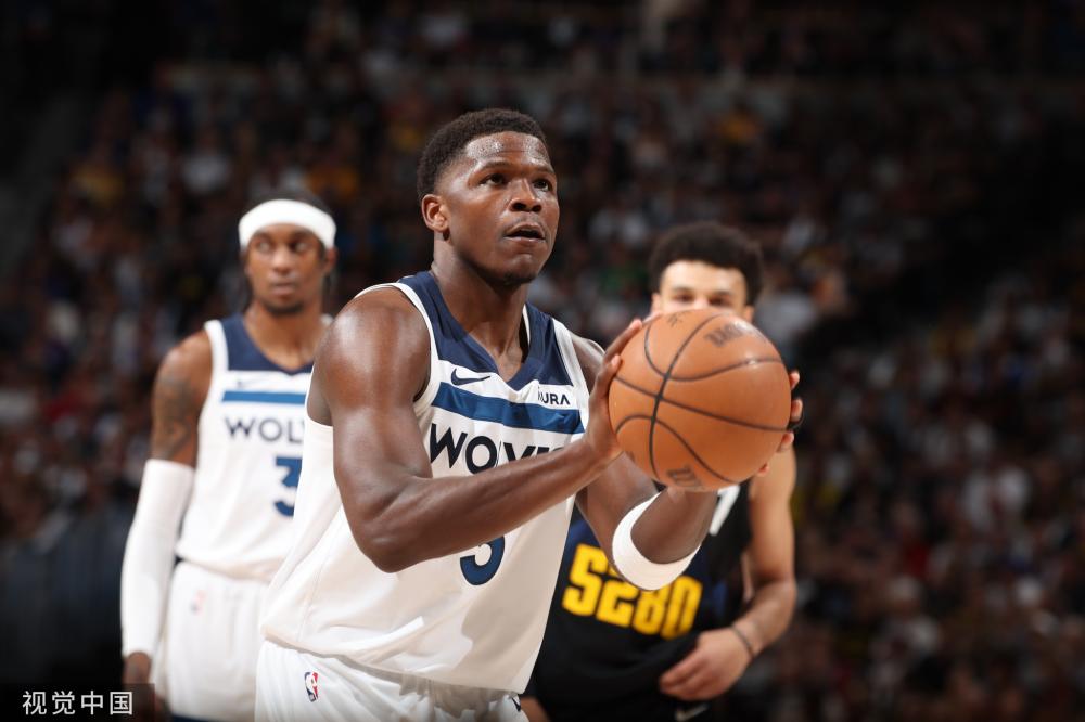 明对比的是 明对比的是