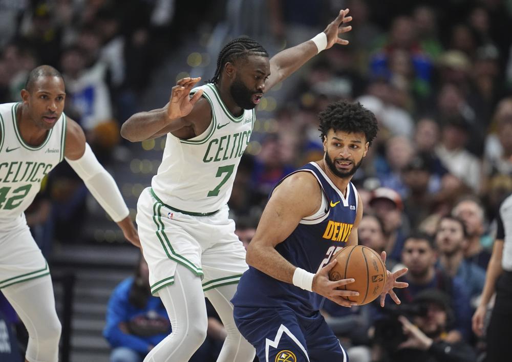 密集防守时 密集防守时