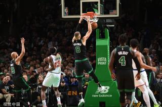 更是让铿锵 更是让铿锵