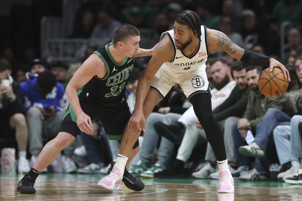 他不仅在比 他不仅在比